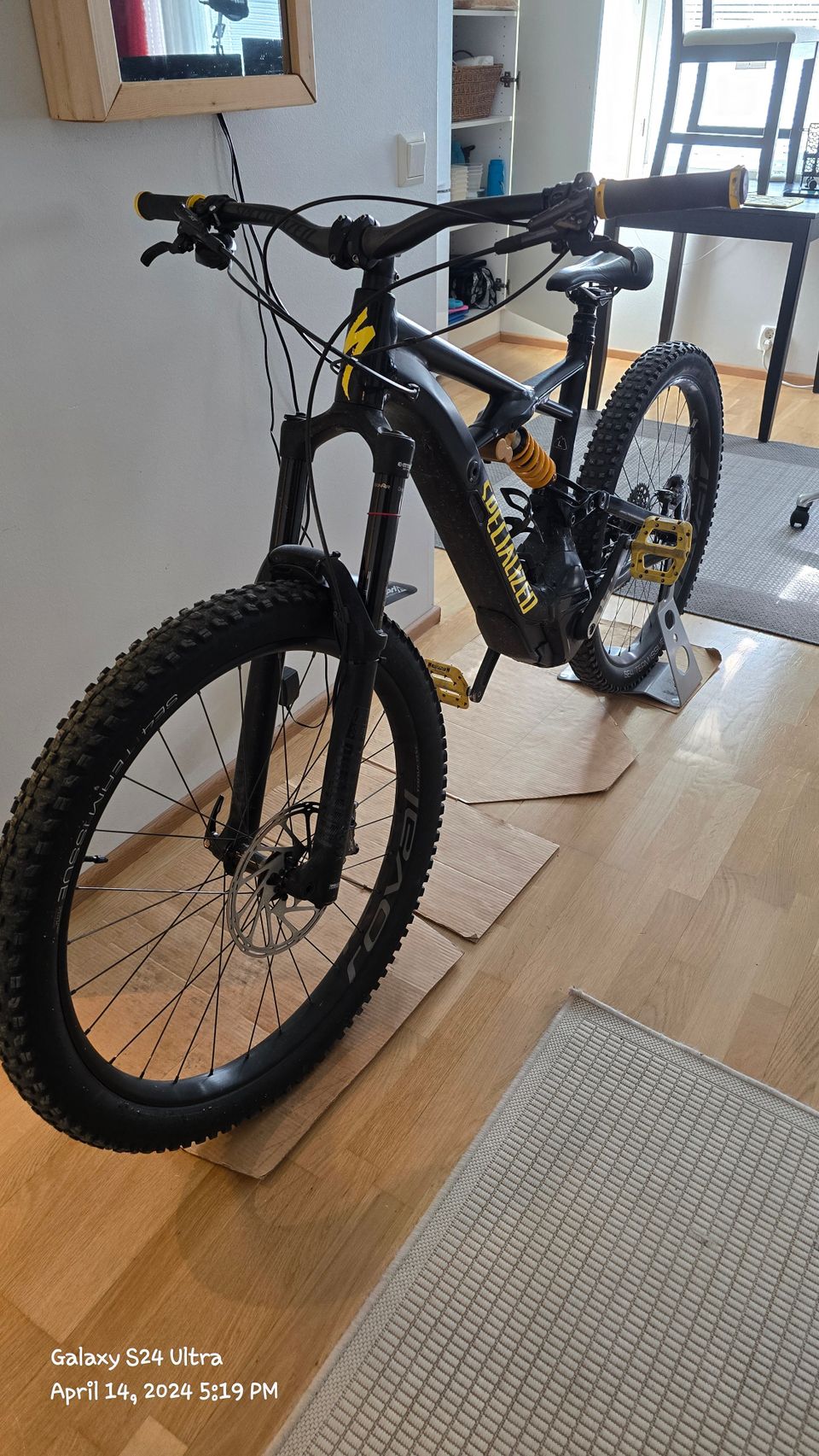 Specialized Kenovo Expert Täysjousto 180/180mm 27,5Plus, L, Seinäjoki