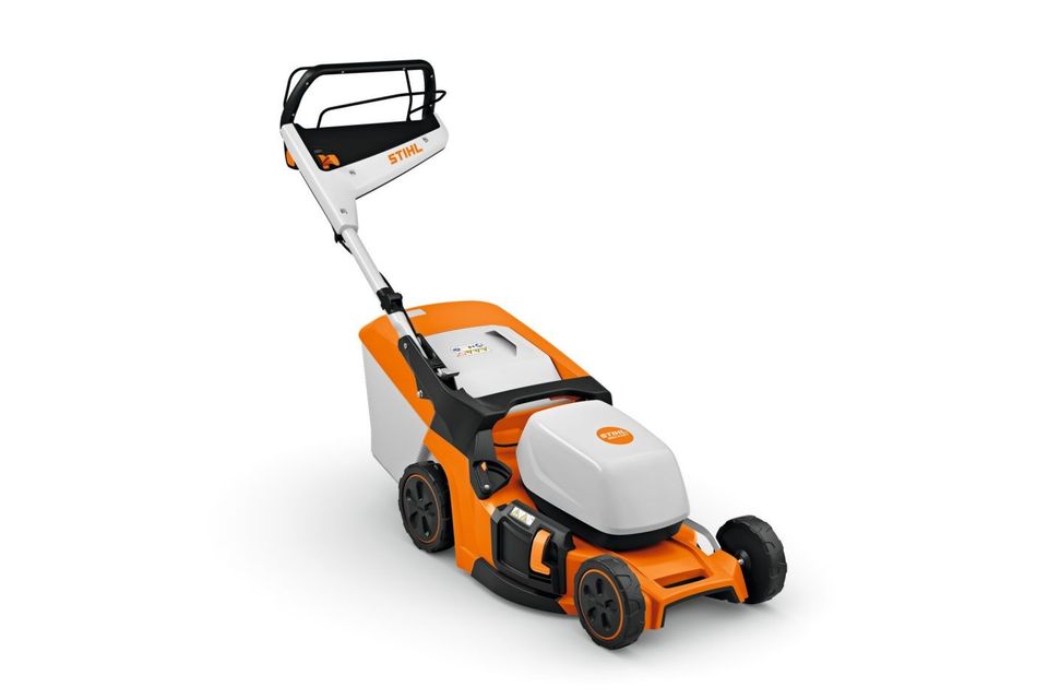 STIHL Akkukone paketti 7 konetta,2 akkua ja laturi