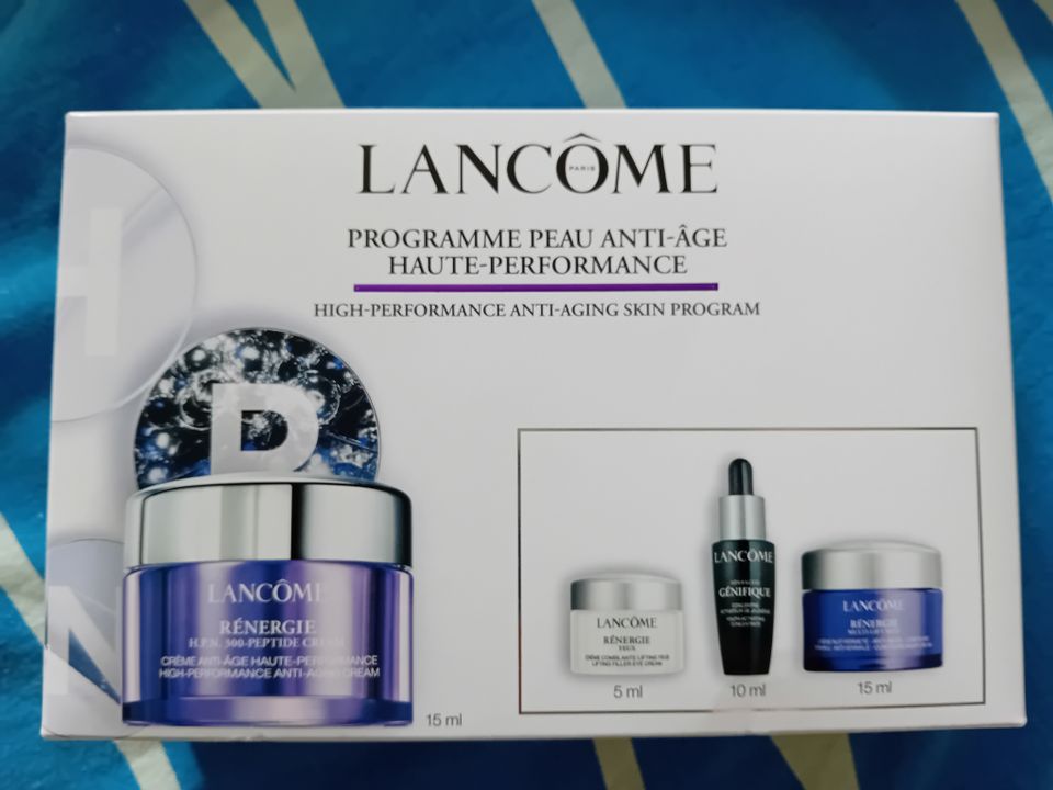 Uusi Lancome Renergie Multi-Lift Starter Kit -setti