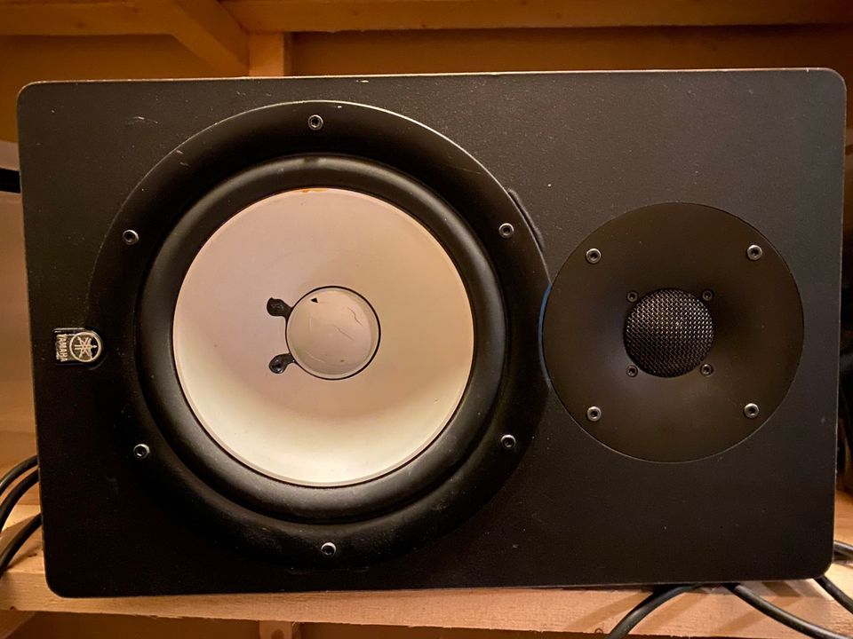 Yamaha HS8 monitorikaiuttimet (2 kpl)