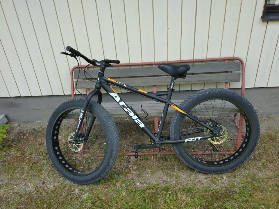 Fatbike polkupyörä