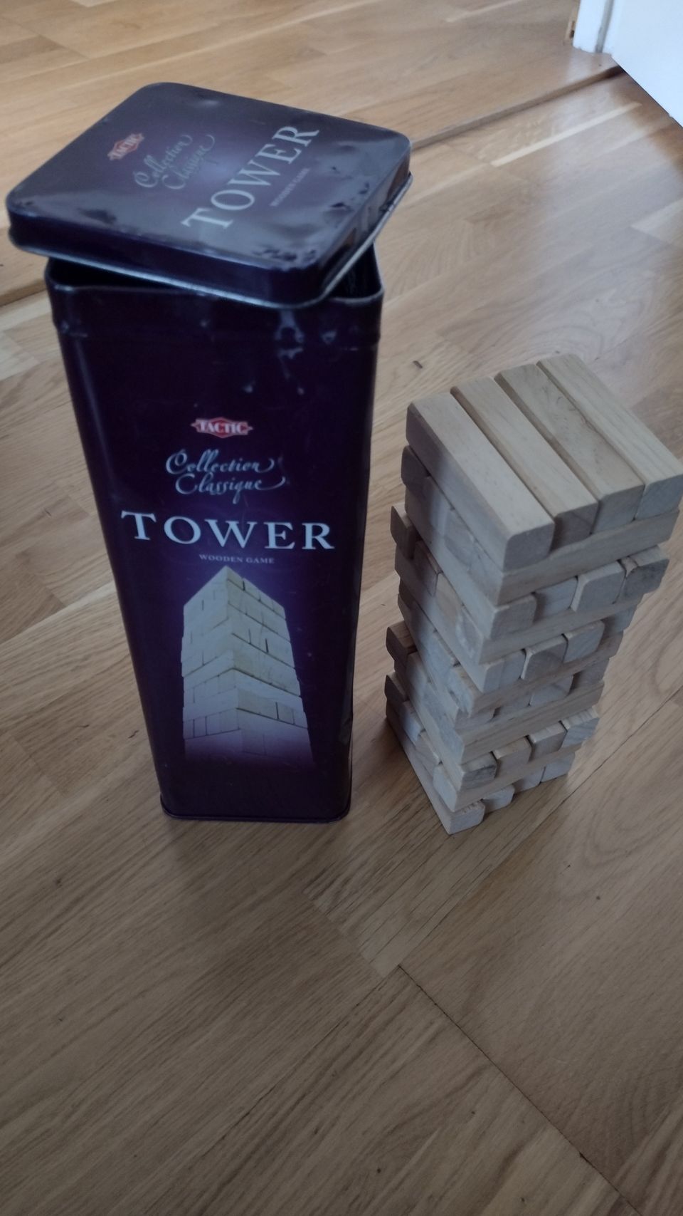 Tower-peli