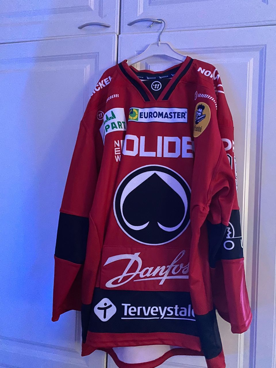 Ässät Gameworn -paitoja