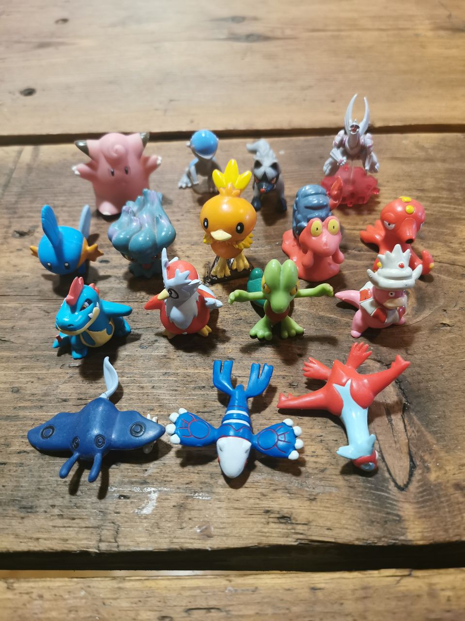 Pokemon figuurit 16kpl