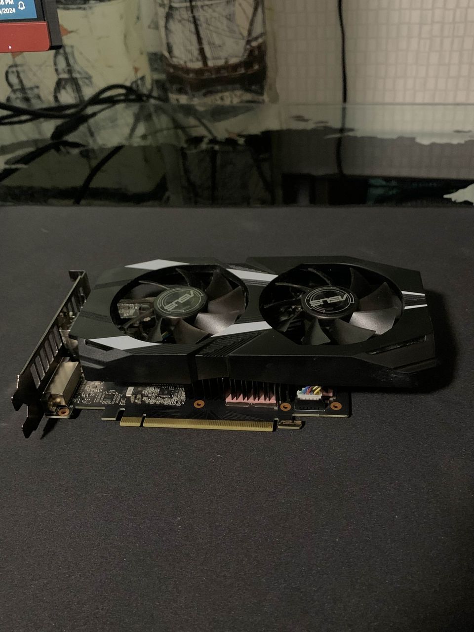 Asus 1660ti näytönohjain