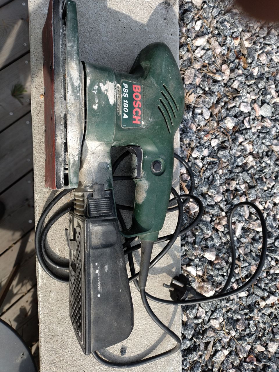 Hiomakone Bosch PSS180A