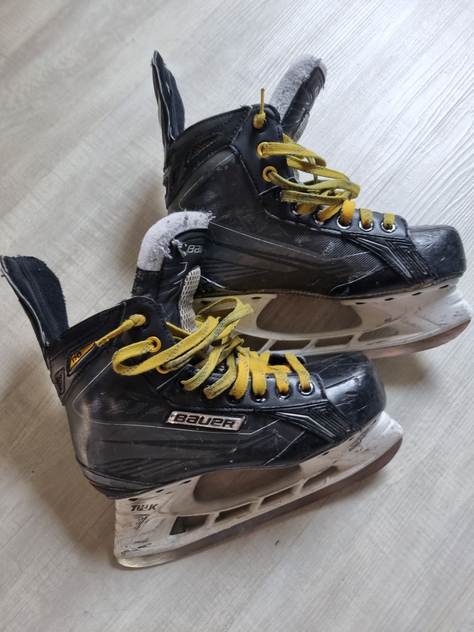 Luistimet Bauer Supreme 170 5.5 EE