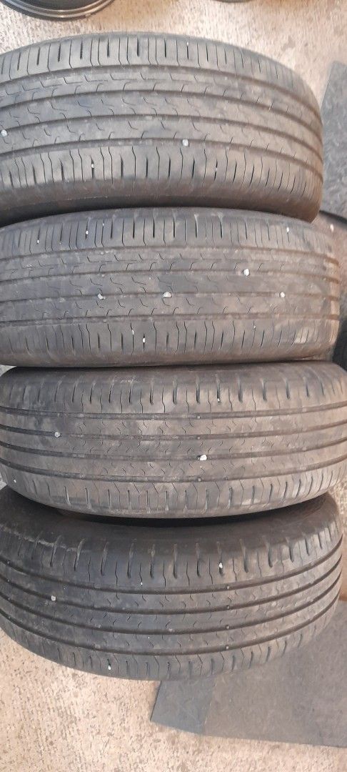 4kpl Continental kesärenkaat 205/60R16 pintaa n.6m