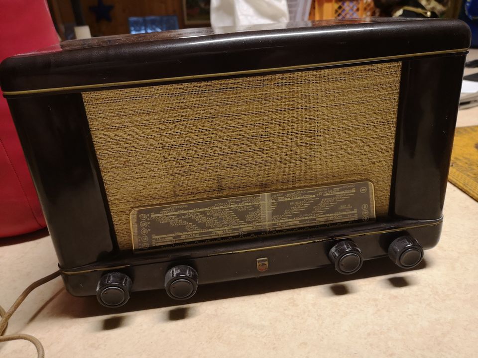 Philips 390 A putkiradio