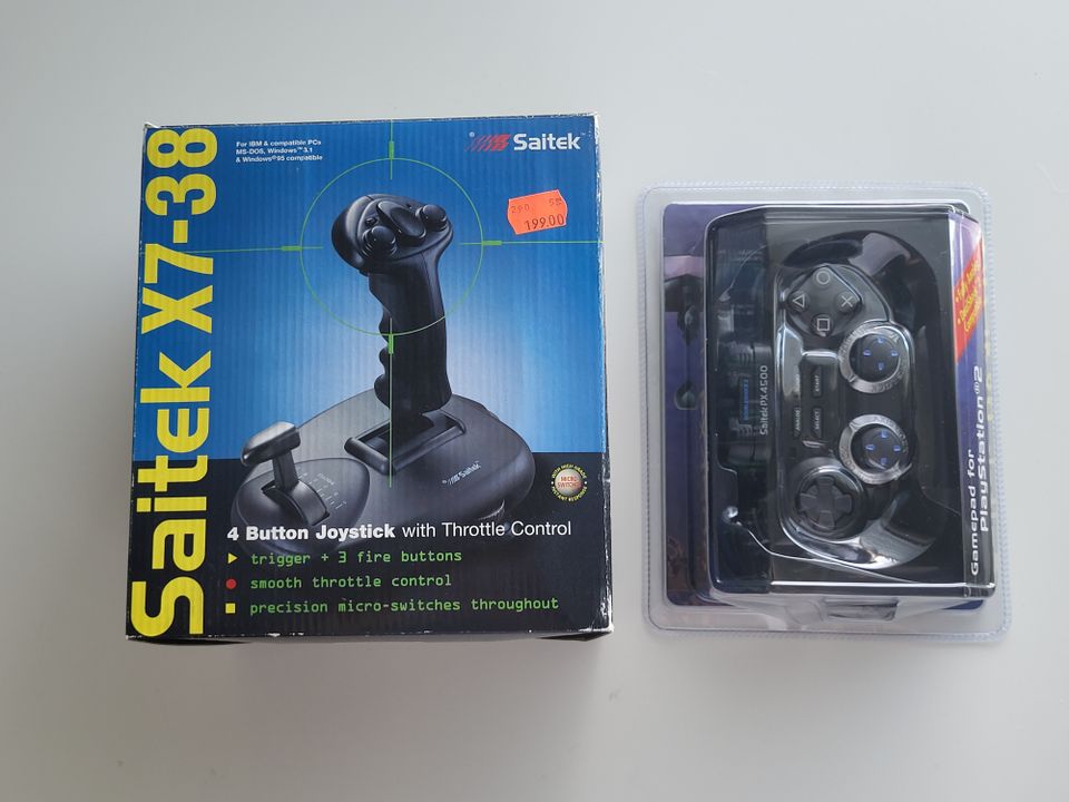 Saitek X7-38 Joystick + PX4500 ohjain