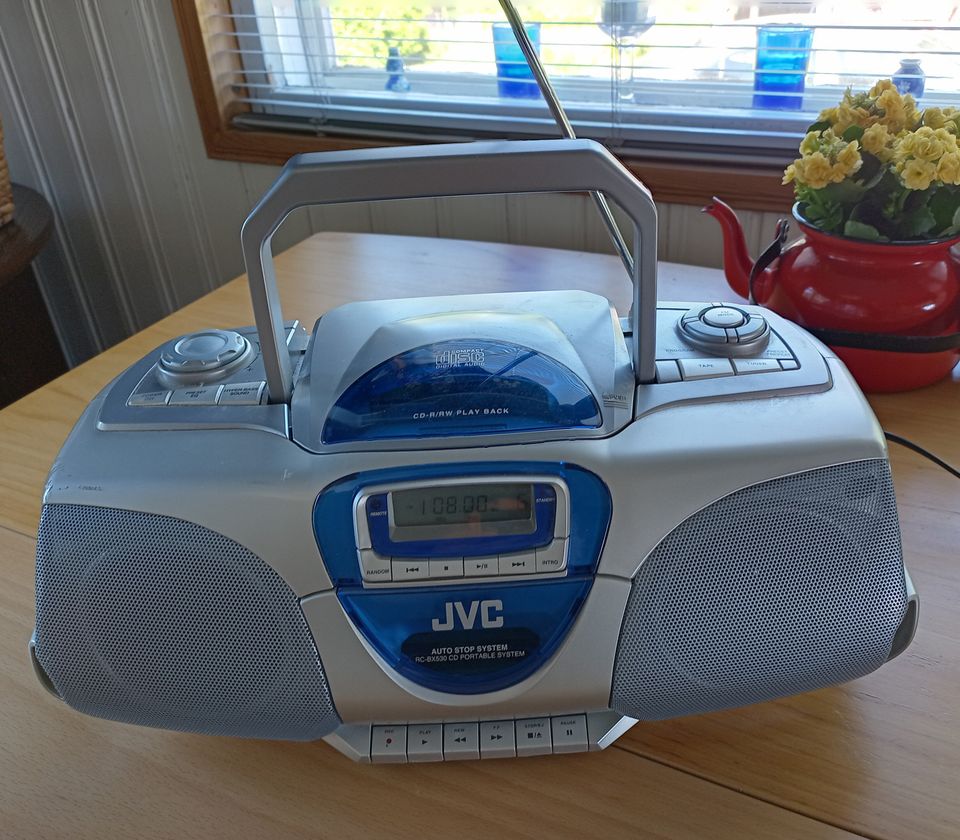 JVC Radio-CD-soitin