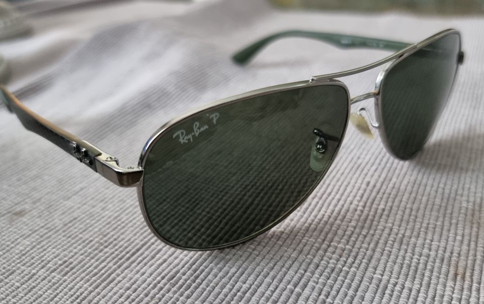 Ray Ban polarisoitu aurinkolasit