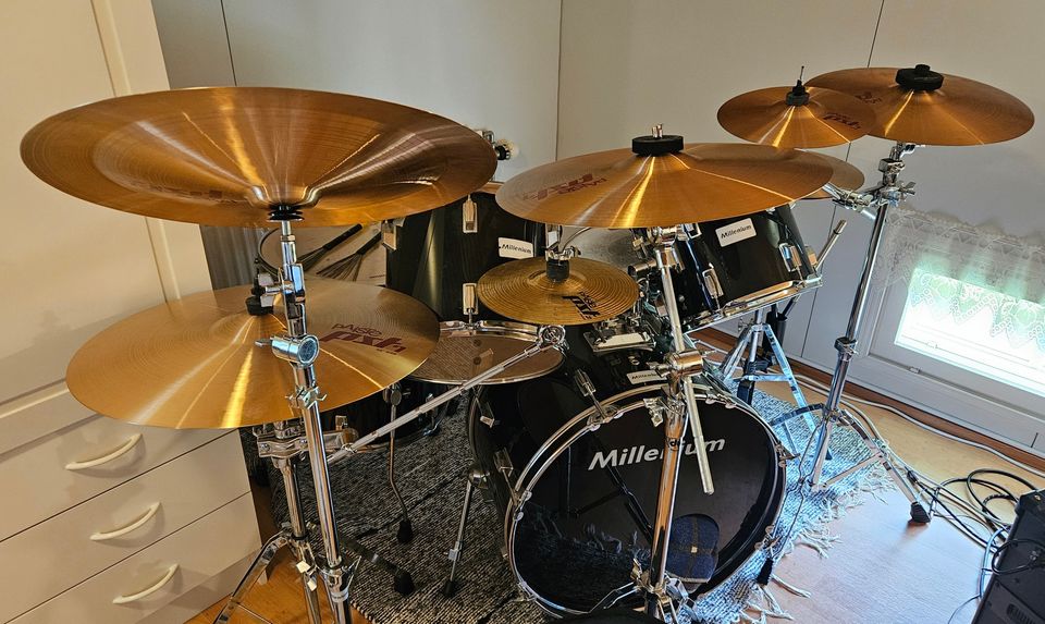 Rumpusetti Millennium + Paiste