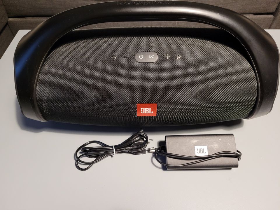 JBL Boombox