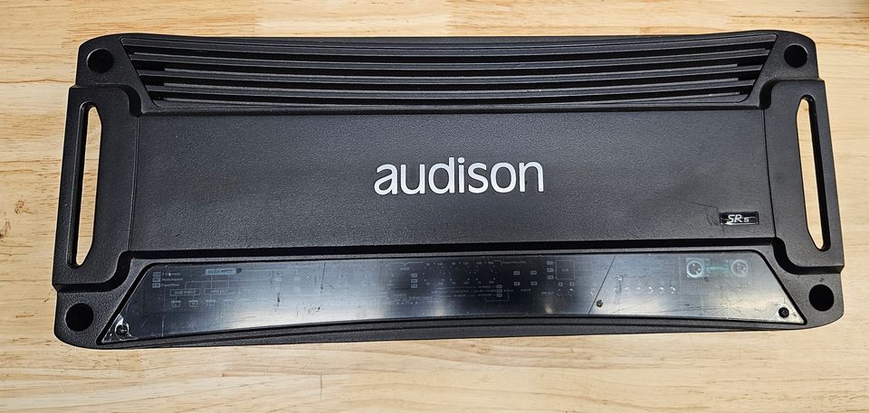 Audison sr5 vahvistin