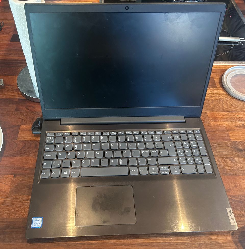 Lenovo ideapad S145-15IWL