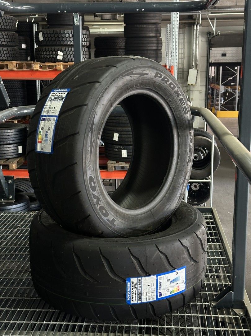 255/50-16 Toyo r888r Semislicks