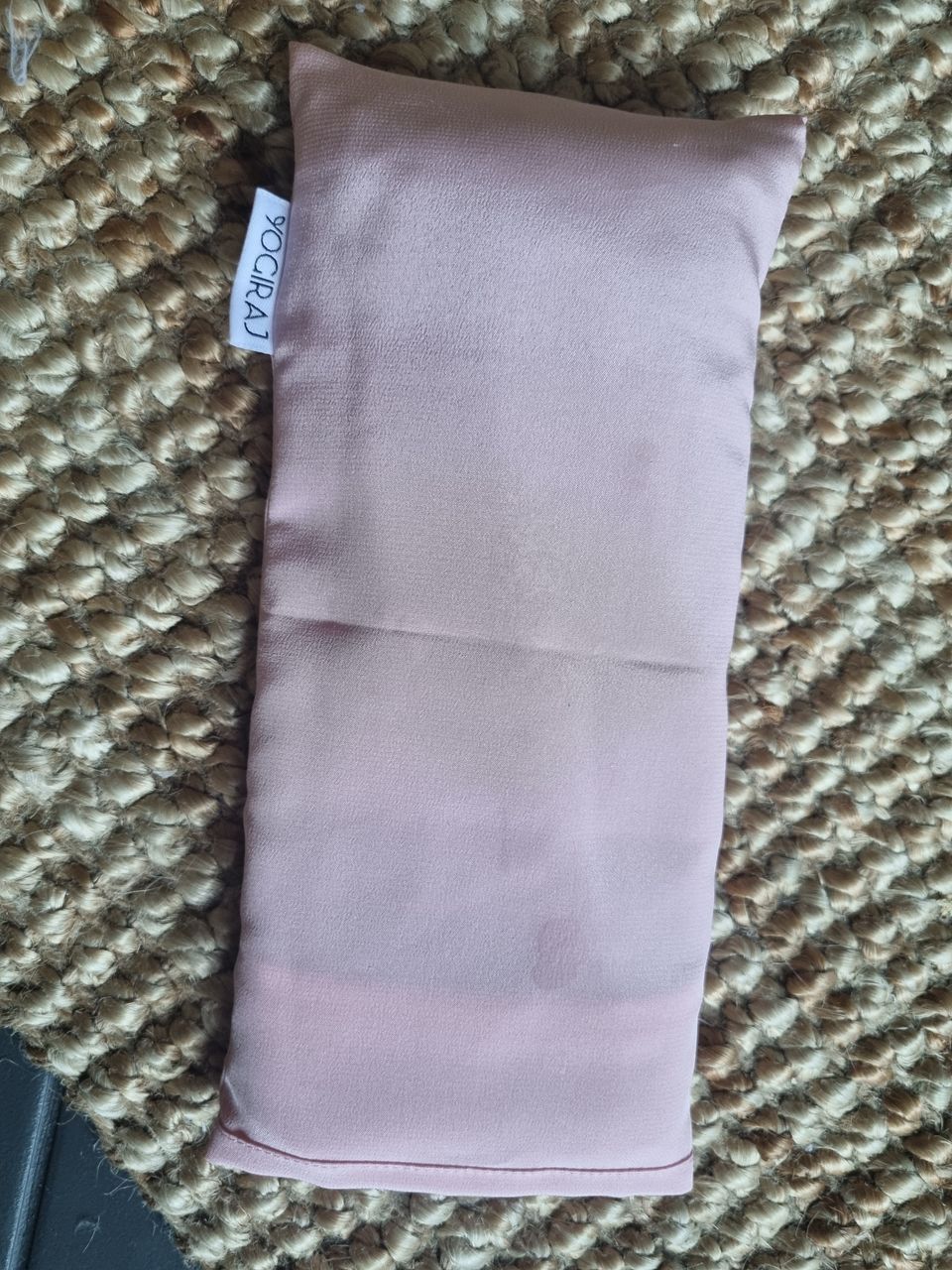 Yogiraj Eye Pillow Lavender -silmätyyny joogaan ja meditointiin