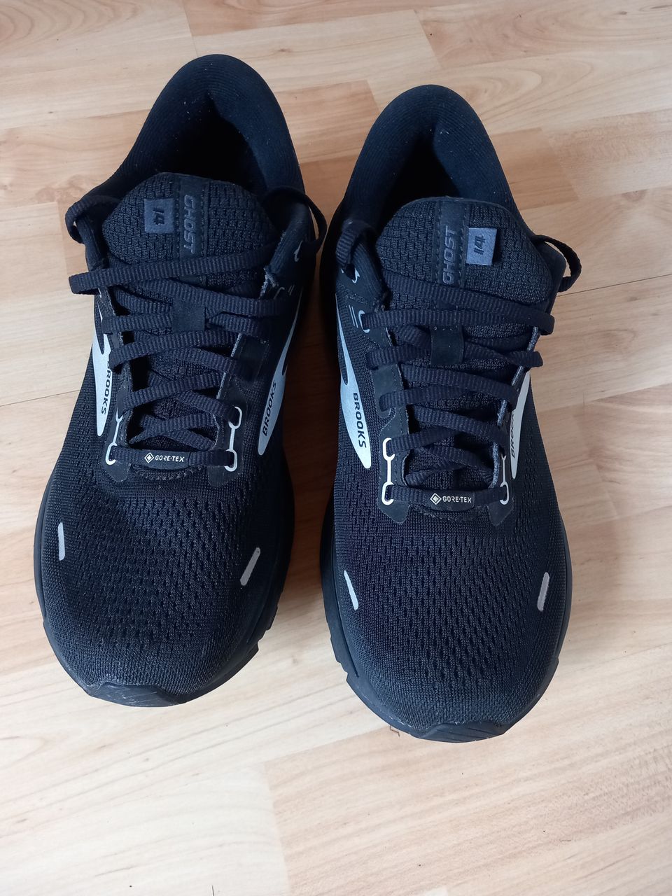 Brooks gore-tex lenkkarit 42.5