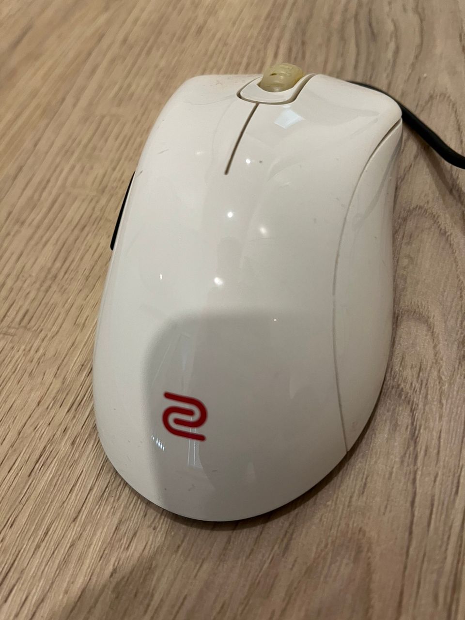 Zowie ec2 white v2 pelihiiri