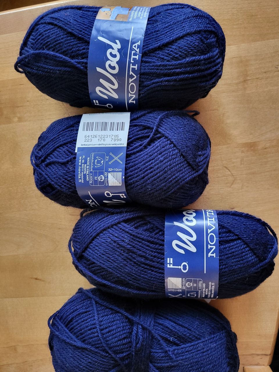 Novita wool 200g