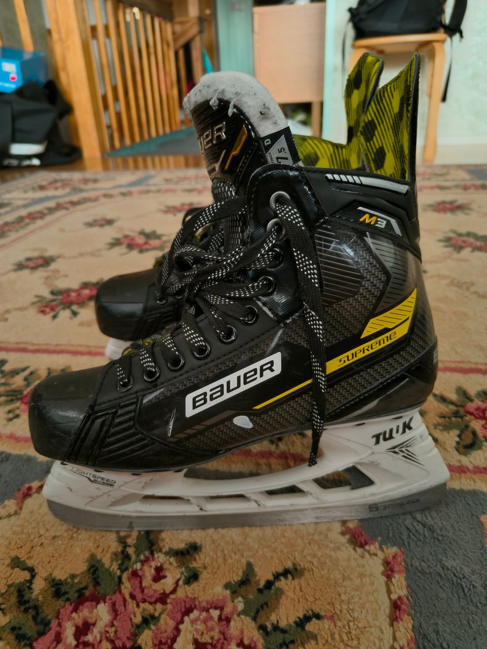 Bauer Supreme M 3 koko 7.5 D-lesti