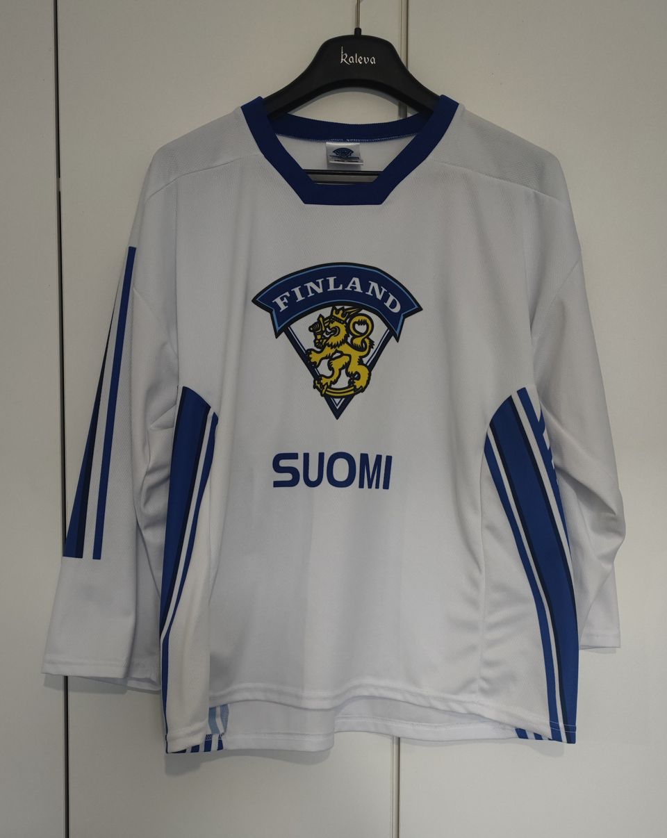 Leijonat fanipaita