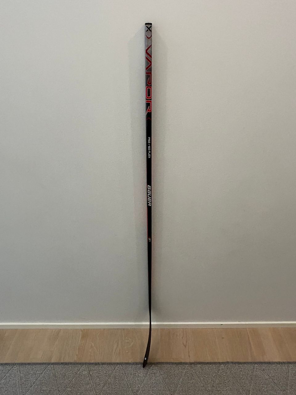 Bauer Vapor X3.7 (INT, left, flex 55, P92) jääkiekkomaila