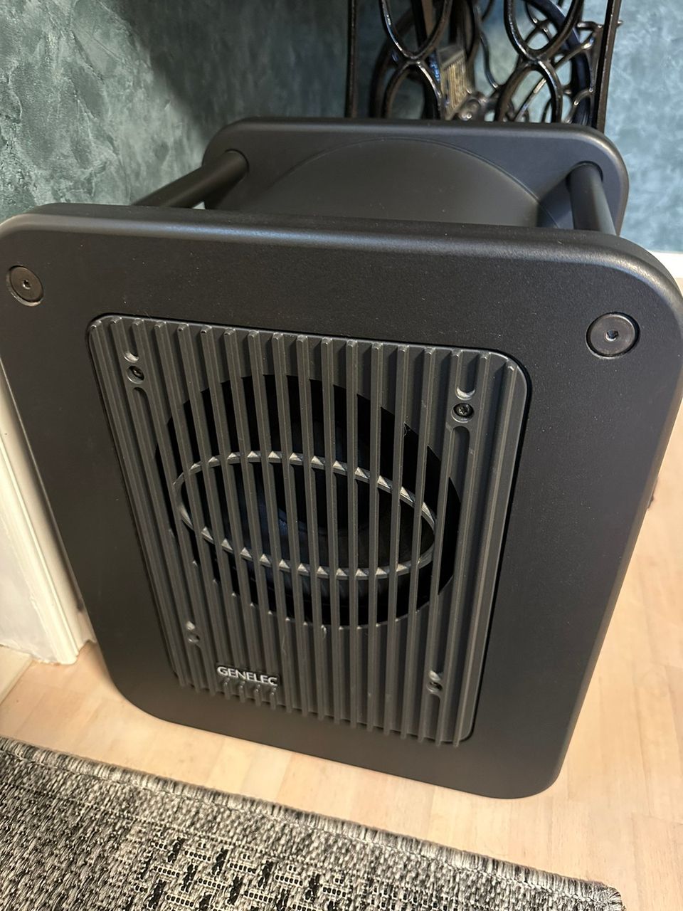 Genelec 7050B