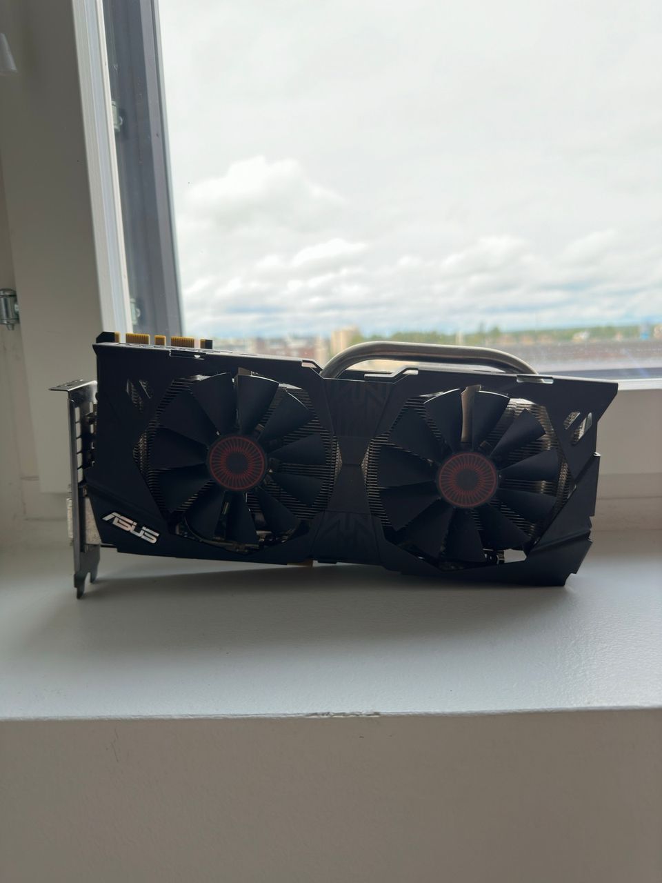 ASUS STRIX gtx 970 4gb