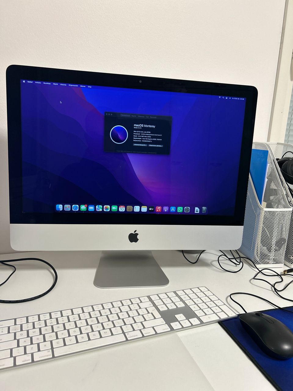 Hyväkuntoinen iMac (21.5”, Late 2015) SSD-levyllä + Magic Keyboard