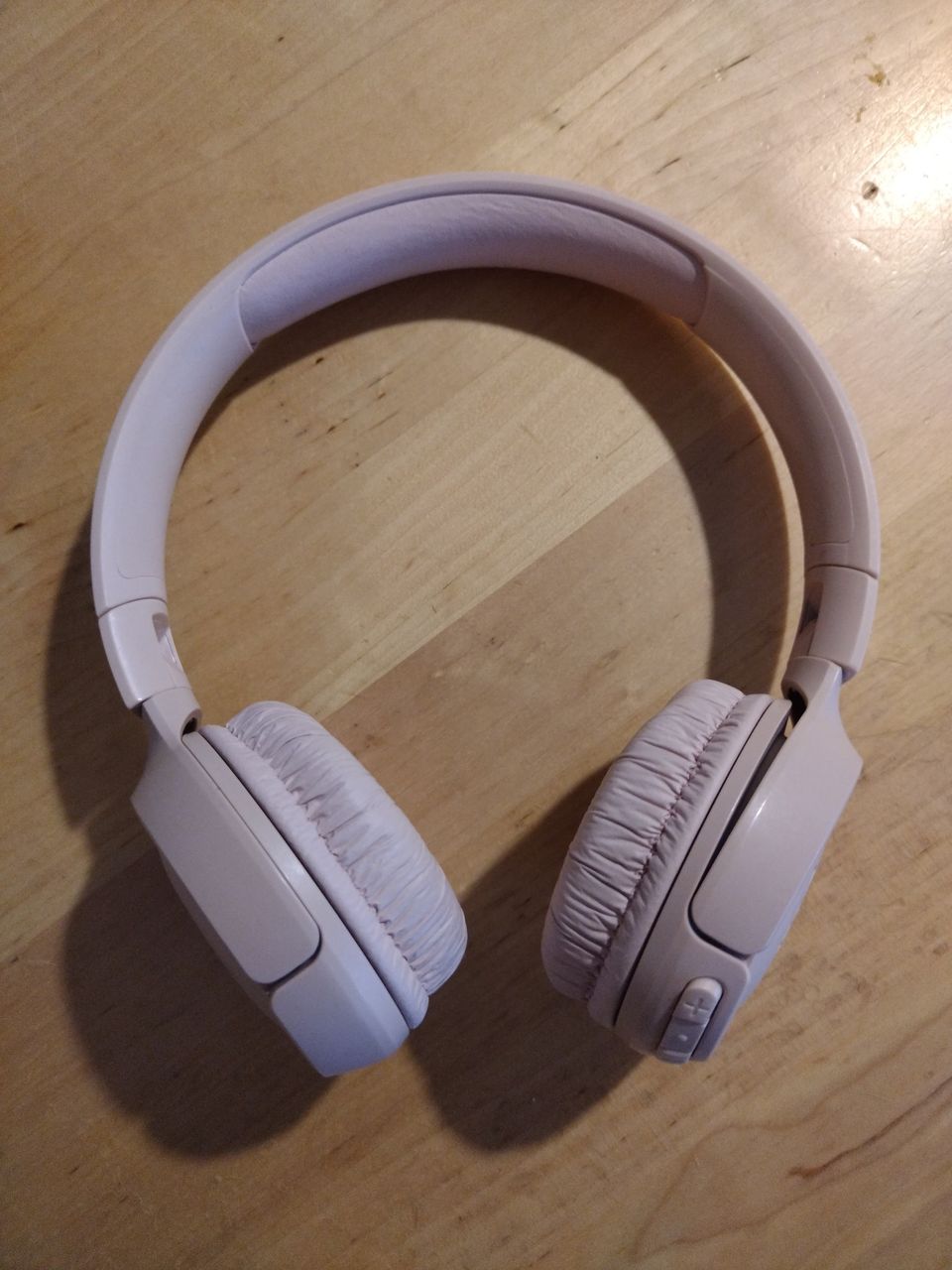 Vpunaiset JBL kuulokkeet