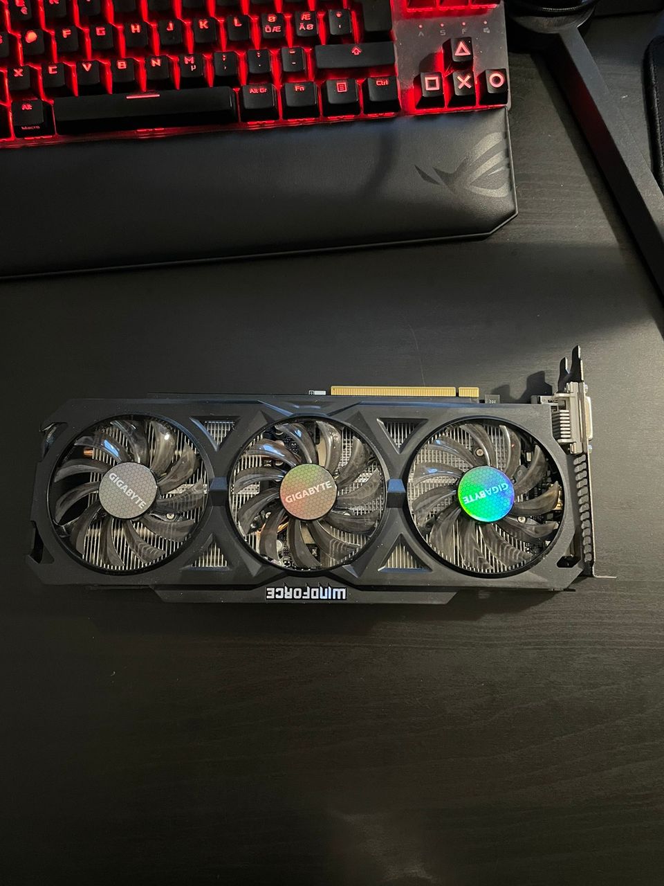 Gigabyte GTX 760 2GB Näytönohjain