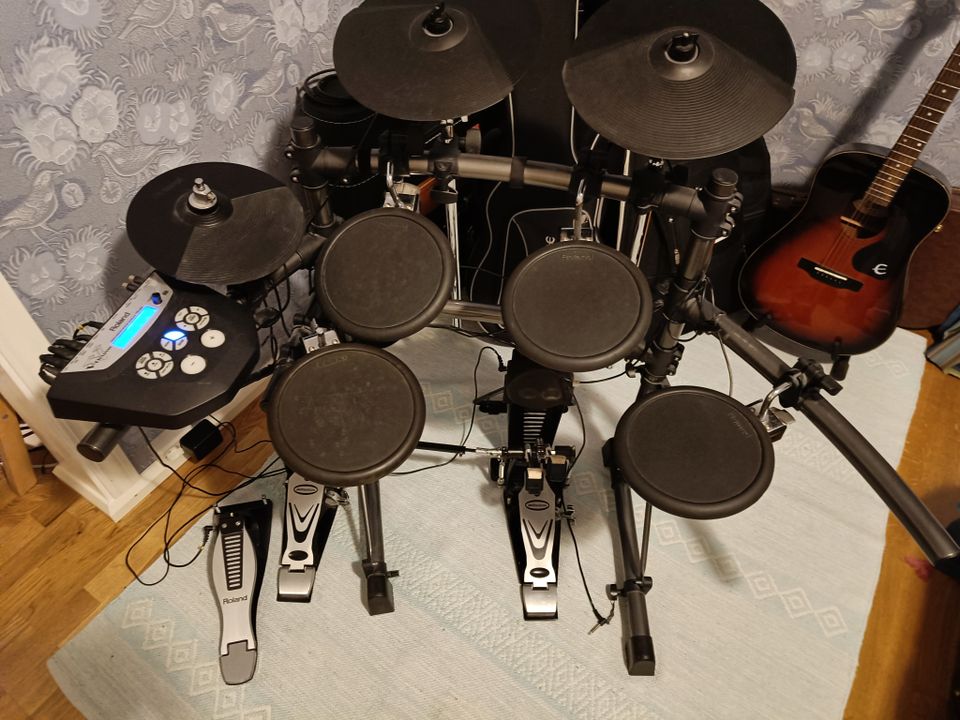 Roland TD-6V sähkörummut