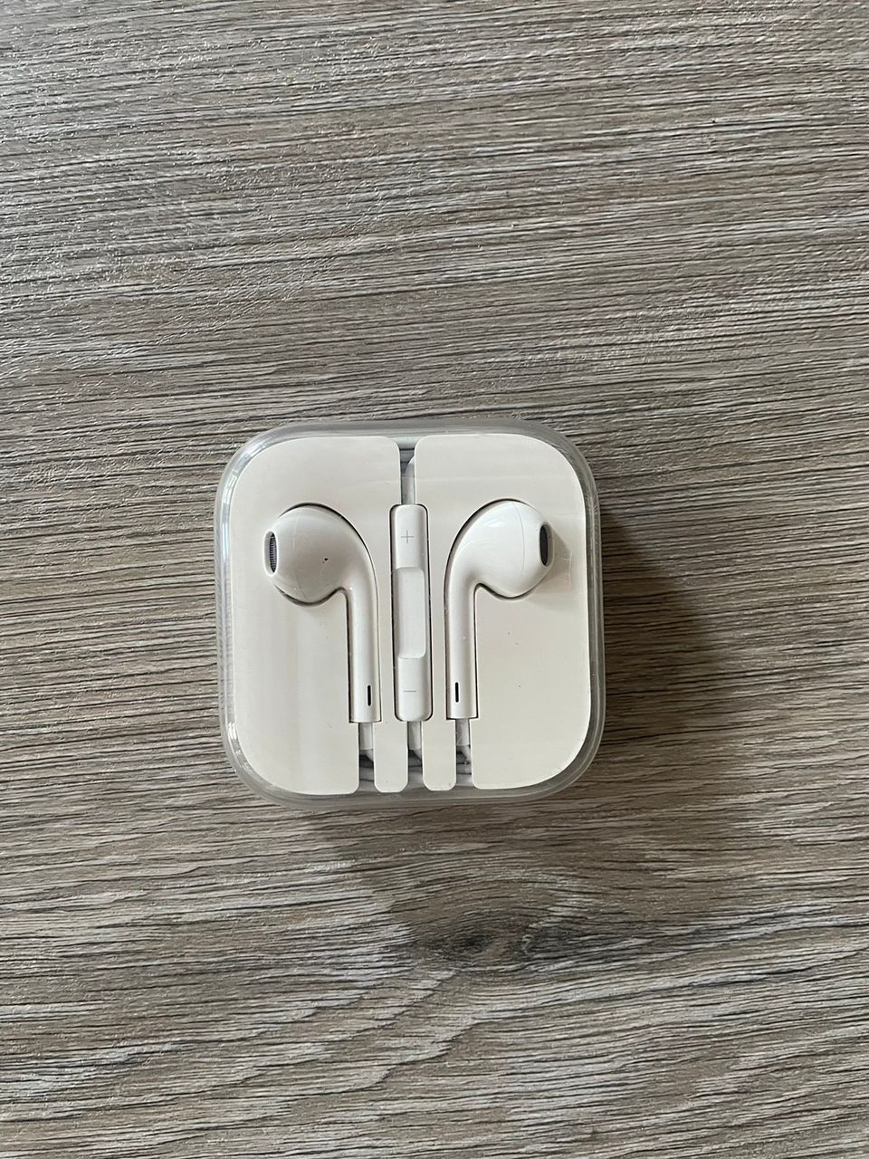 Apple earpods kuulokkeet