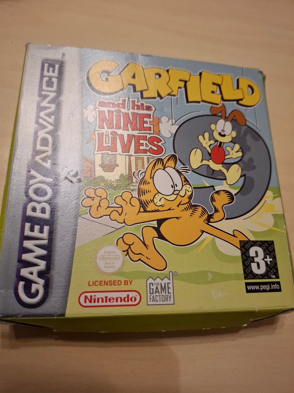 Game Boy Advance -peli Garfield and his nine lives