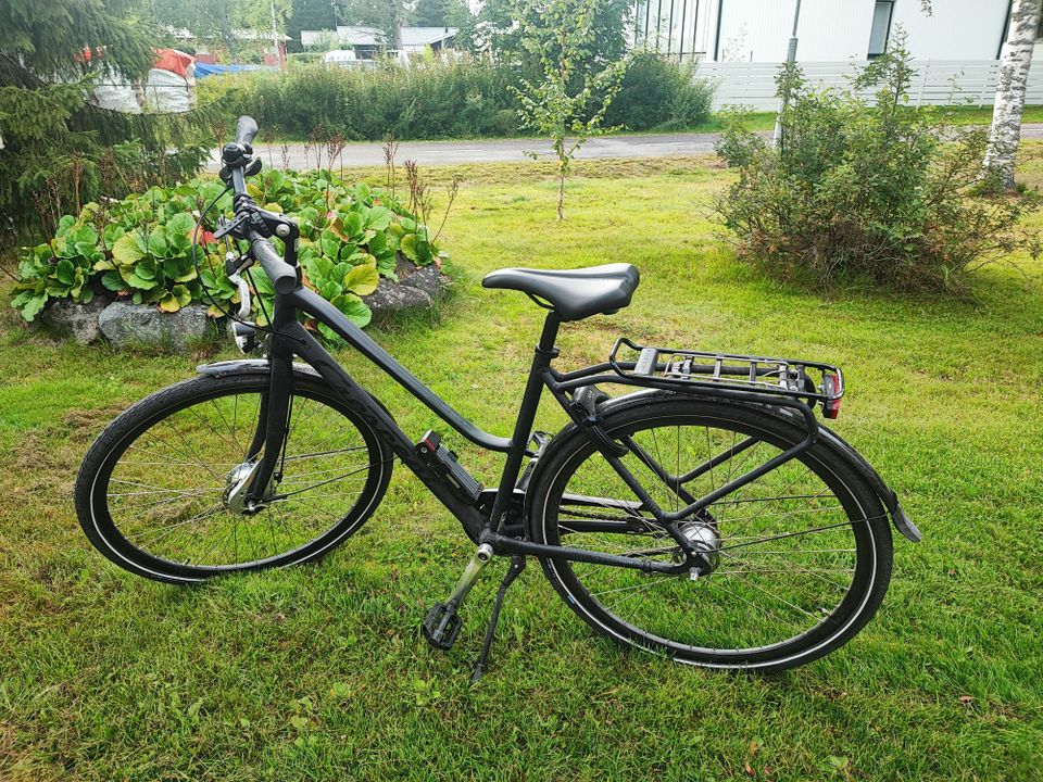 Crecent Bicycle Polkupyörä