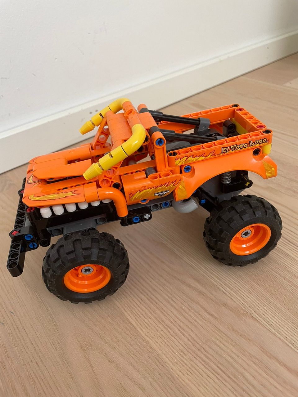 Lego Technic Monster Jam El Toro Logo