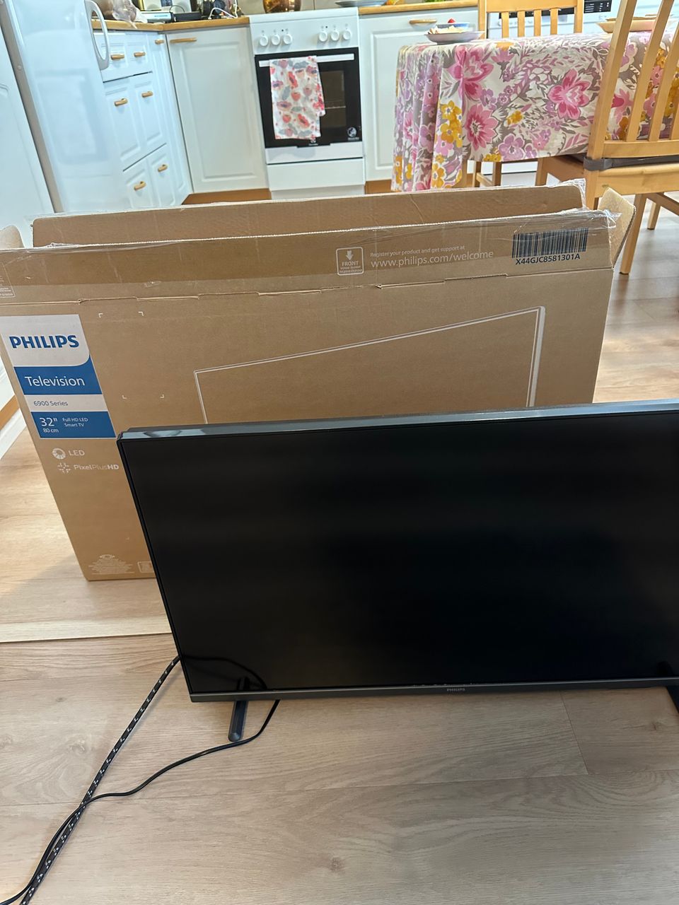 32” TV