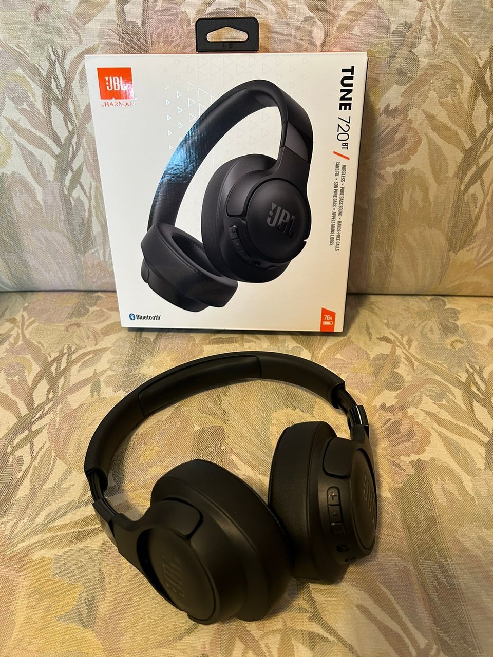 JBL Tune 720BT -sankakuulokkeet