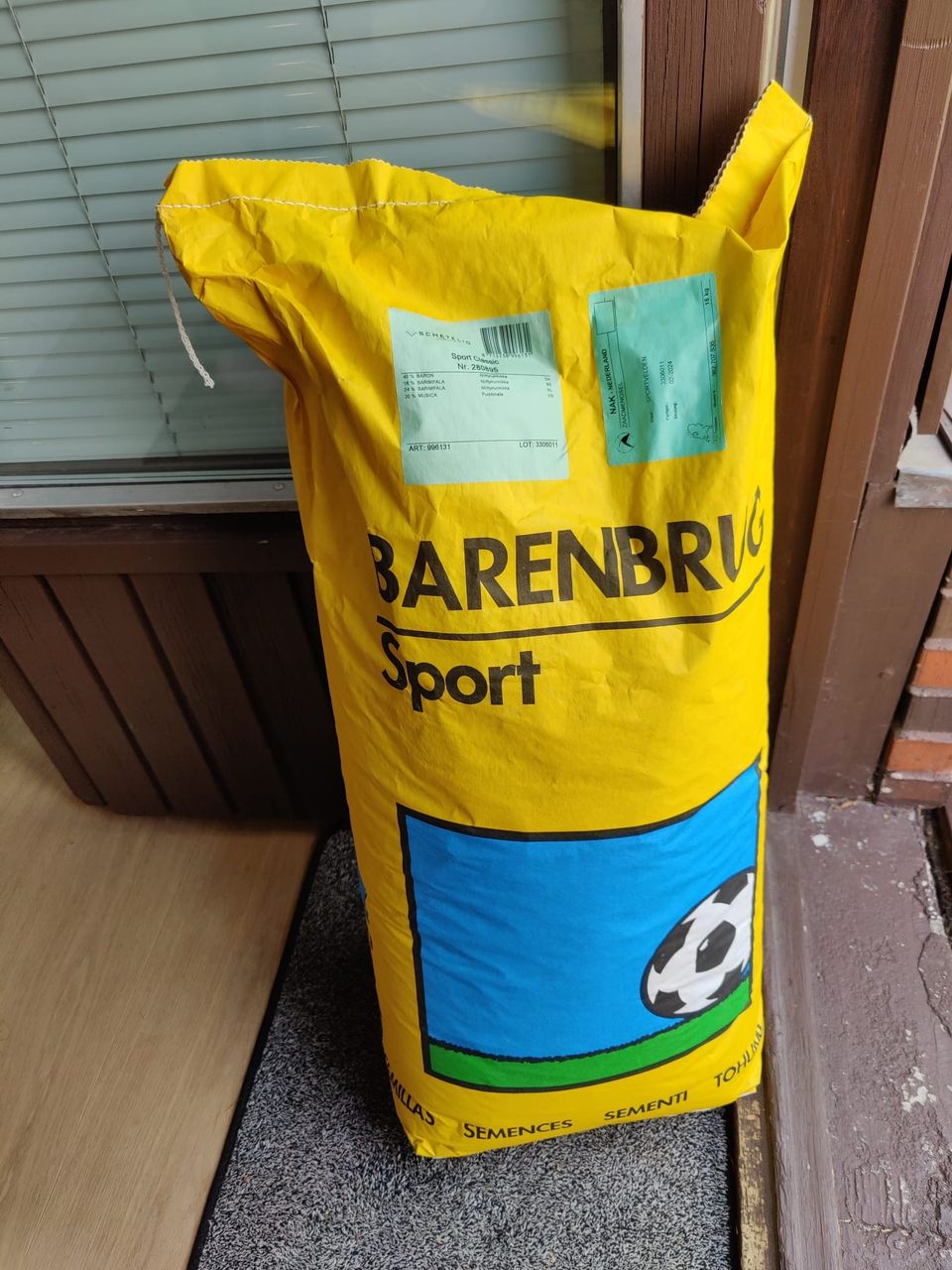 Barenburg 15kg nurmikkoseos 2 säkkiä