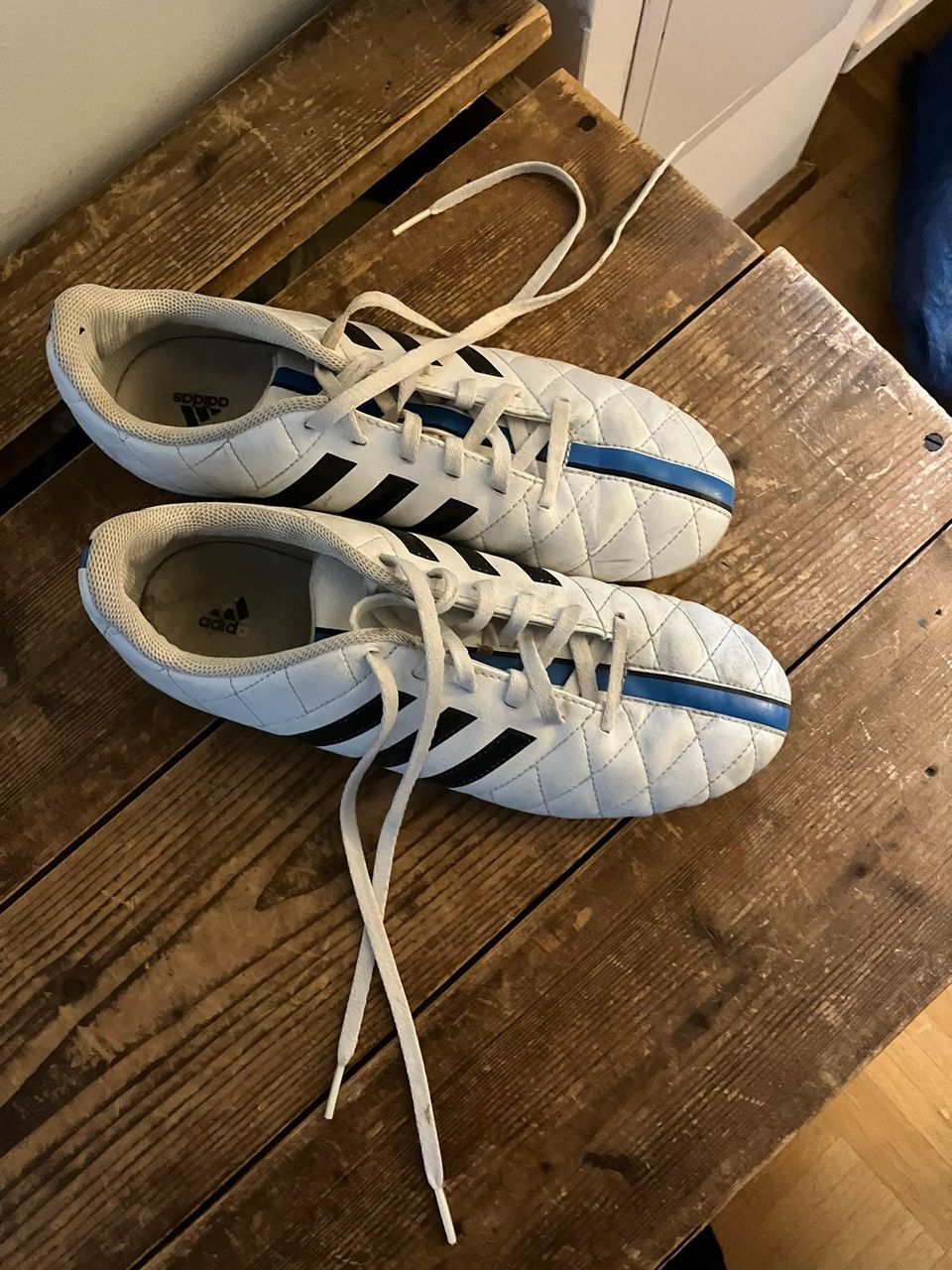 Adidas nappikset