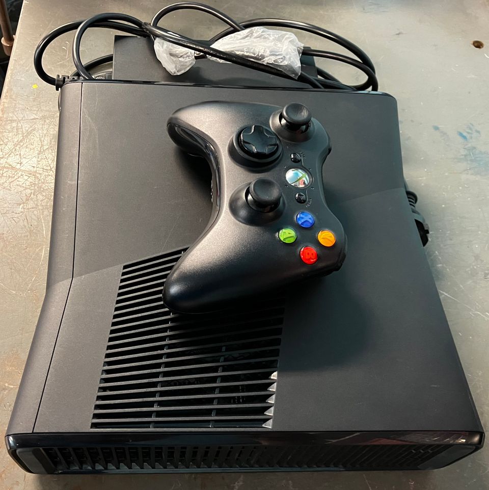 Xbox 360 S Model 1439