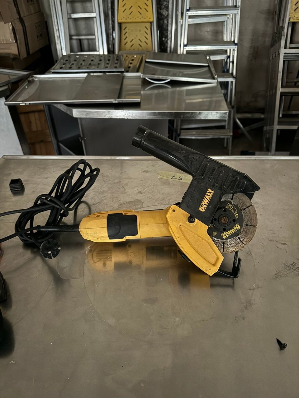 Dewalt urakone uusi