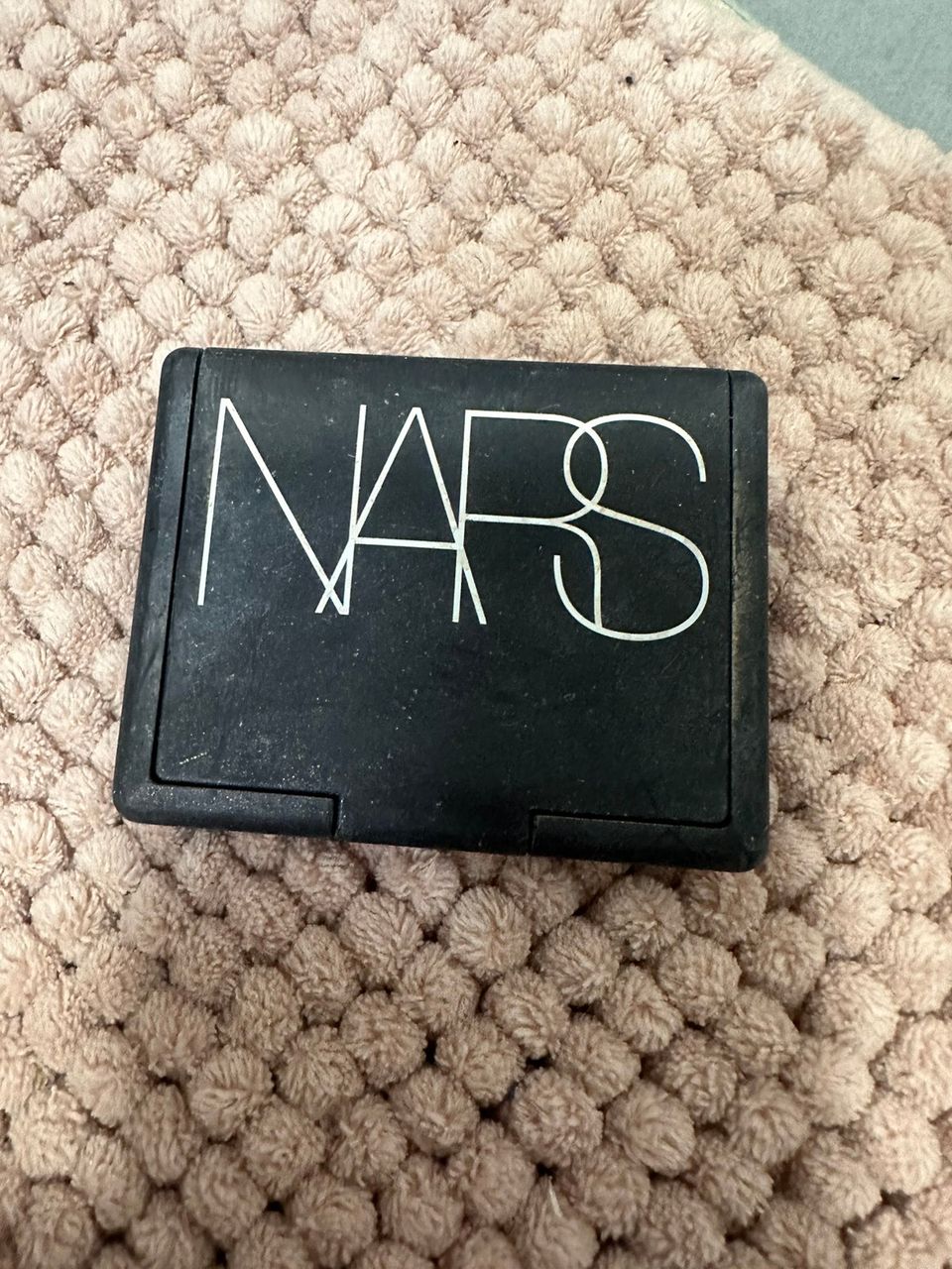 Nars Orgasm poskipuna