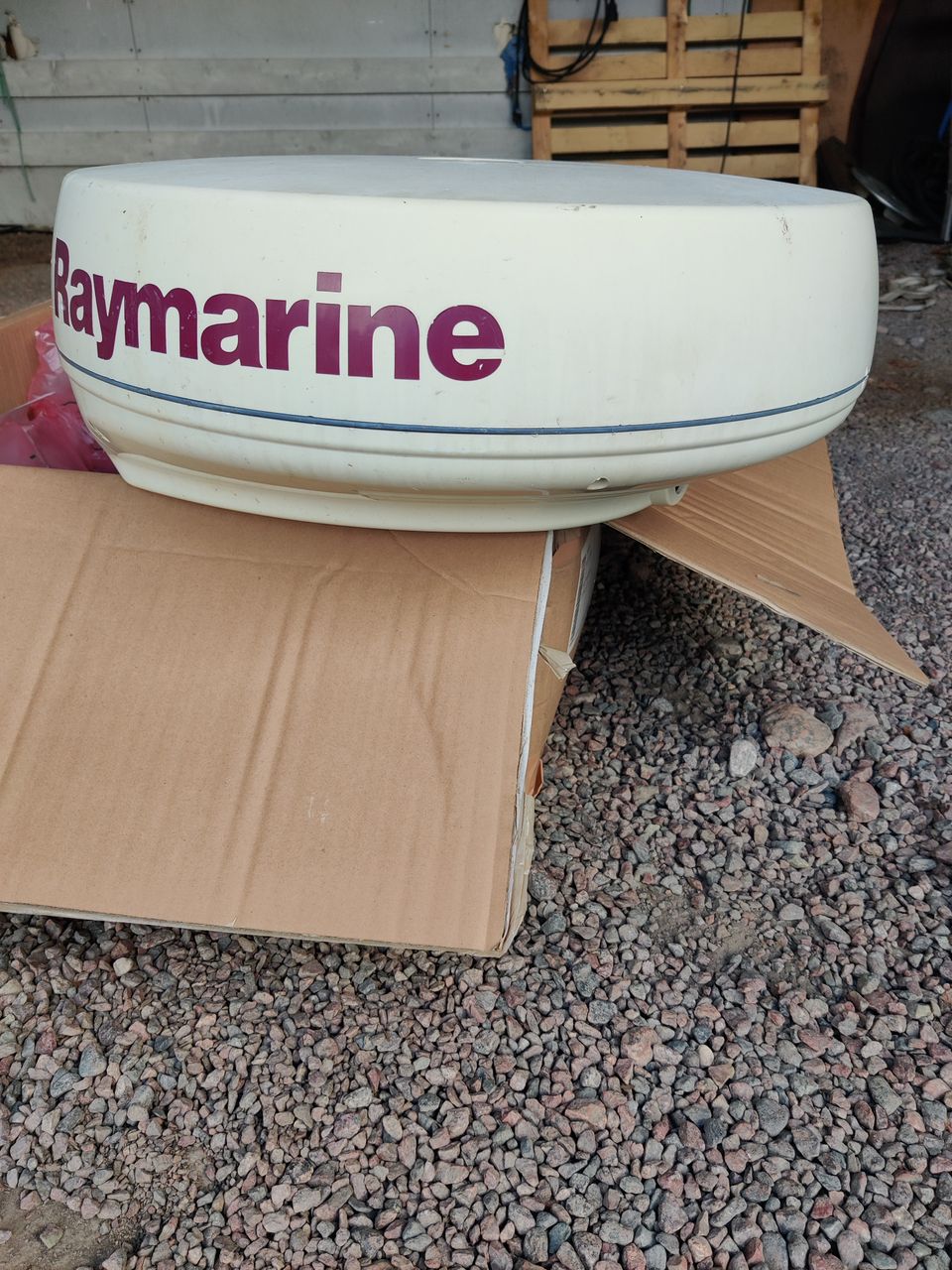 Raymarine tutka