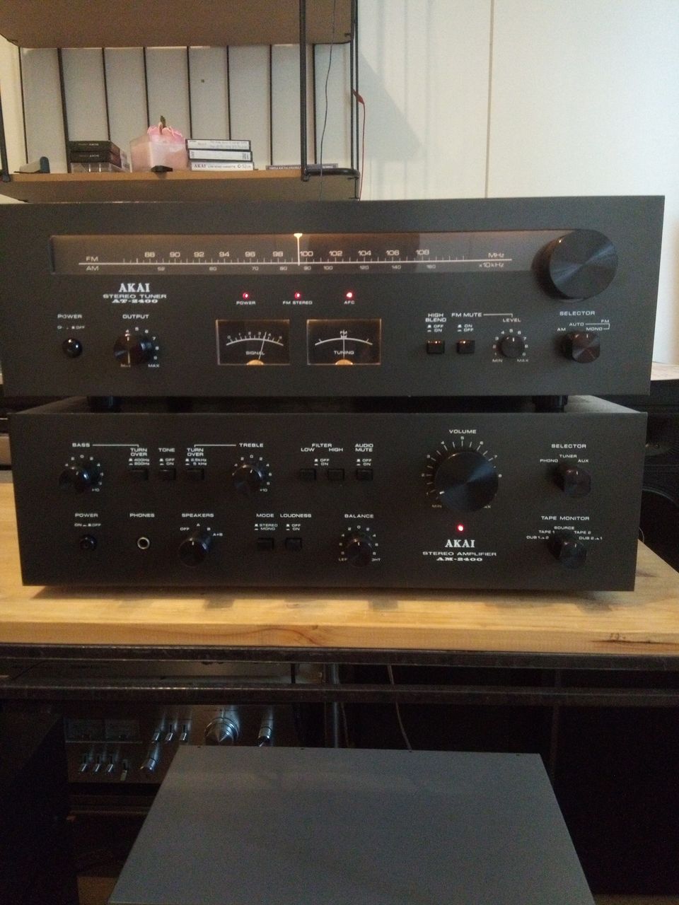 Akai AM-2400+AT-2400 Setti "Vintage"