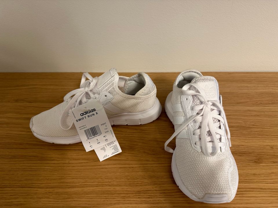 Adidas kengät 36 2/3