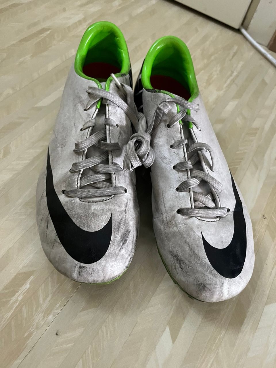 Nike Mercurial koko 35.5 22.5cm