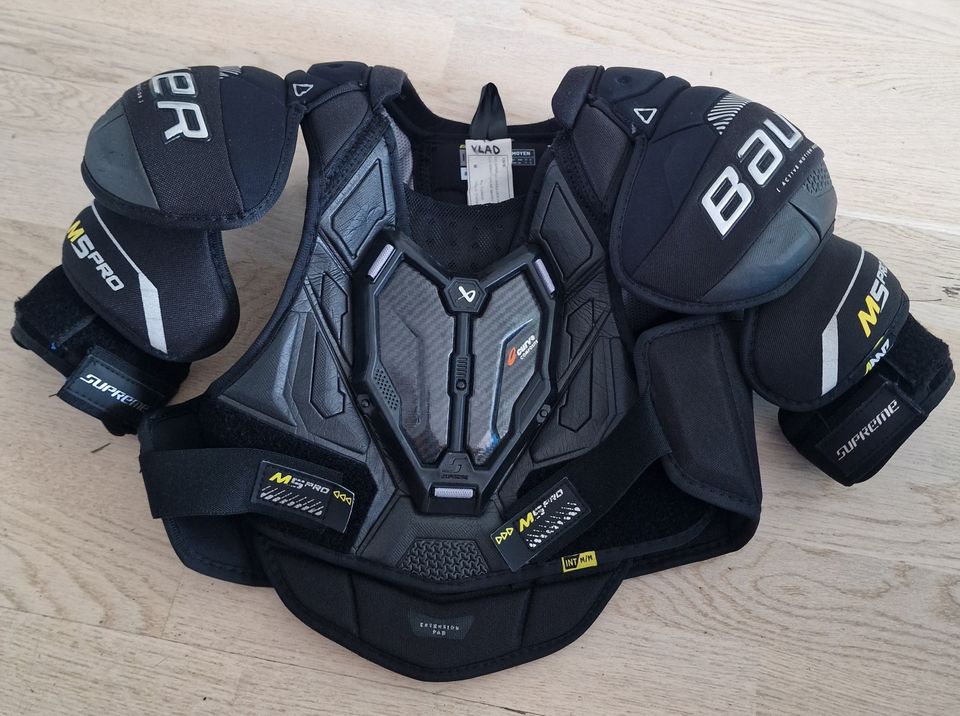 Bauer Supreme M5Pro Int M hartiasuoja